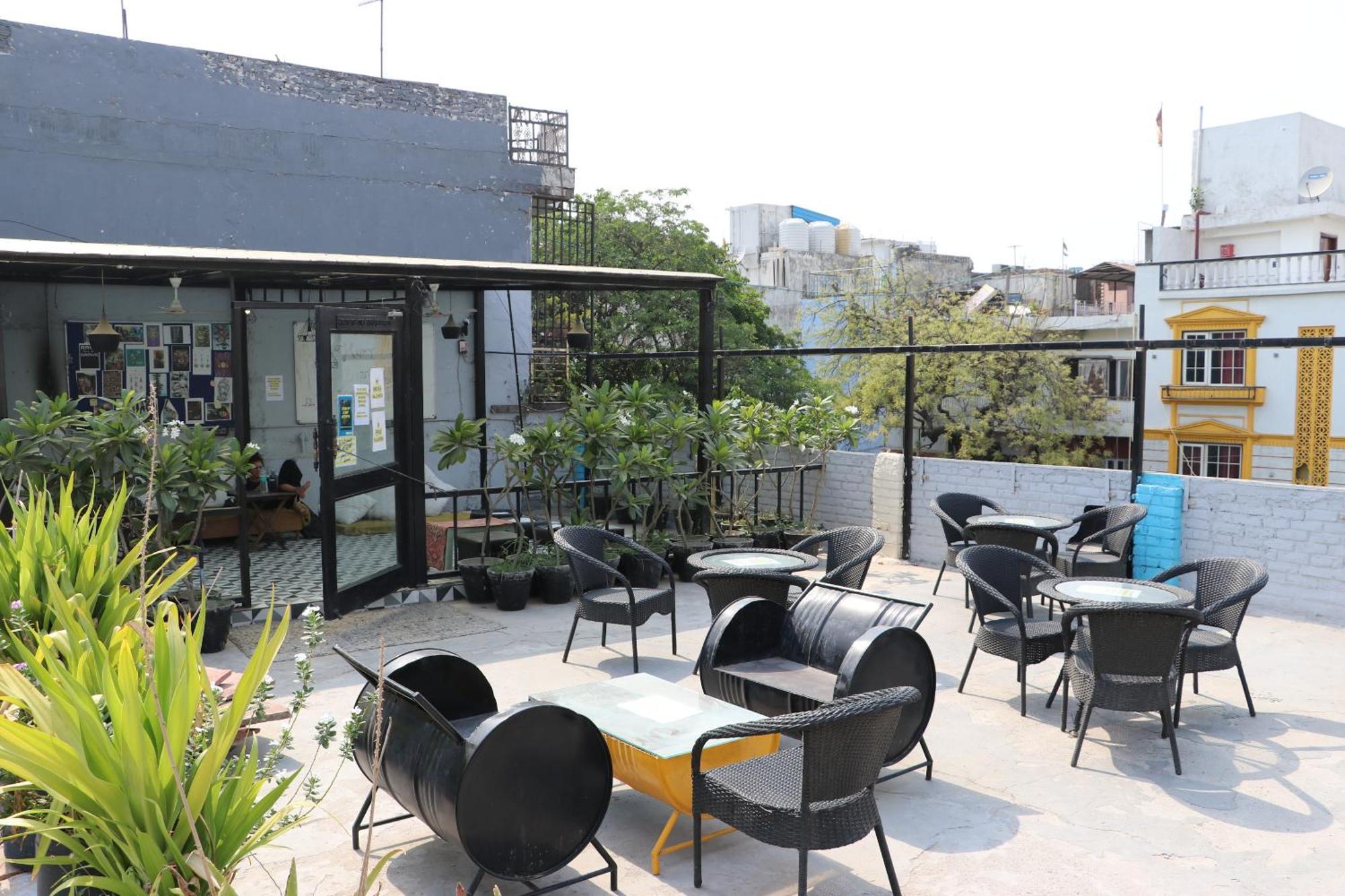 Bunk Hostel Delhi Best Backpacking Accommodation نيودلهي المظهر الخارجي الصورة